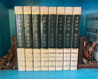 Lots of hardcover books, including many sets