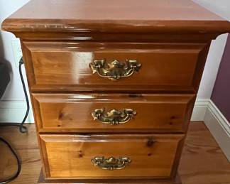 Colonial style bedroom set