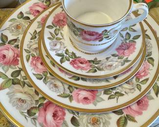 Complete service for 8 Royal Worcester’s Royal Garden! Beautiful in pictures, Looks better in person!