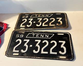 Old license plates 