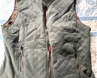 Green Outback Trading Co. Oil Skin Vest Size Medium
