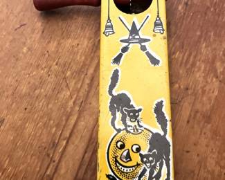 Antique Kirchopp Halloween Noise Maker
