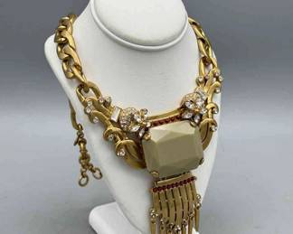 Outstanding signed Necklace
