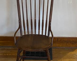 Vinatge Side Chair w/Spindles