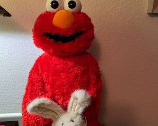 Sesame Street Tickle Me Elmo
