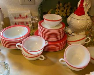 1950's PYREX Pink Flamingo Milk Glass Set

