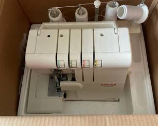 Singer Serger Finishing Touch Sewing Machine
