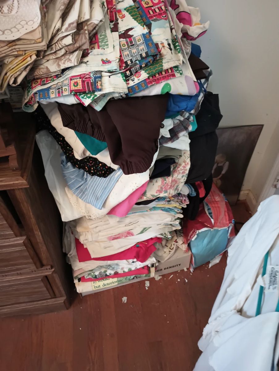Hoarder house full, Estate sale, Treasure... starts on 2/9/2024