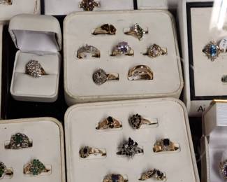 Assorted Gold rings 