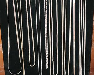 Assorted Sterling chains 