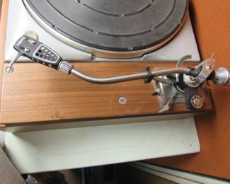 Formula 4 Tone Arm was replaced with a Lustre GST-1 Tone Arm