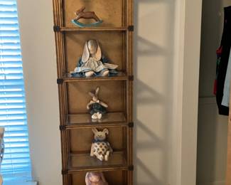 Tall gold tone shelve