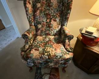 Wing back chair