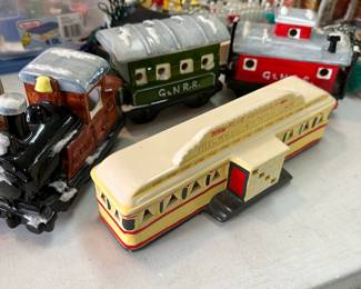 Christmas Decor - Dept 56