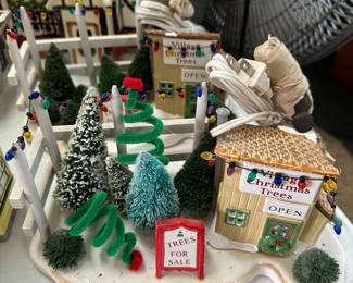 Dept 56 Christmas Decor Lighted Houses