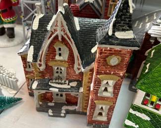 Dept 56 Christmas Decor Lighted Houses