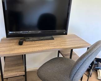 Desk Chair and Vizio Tv 