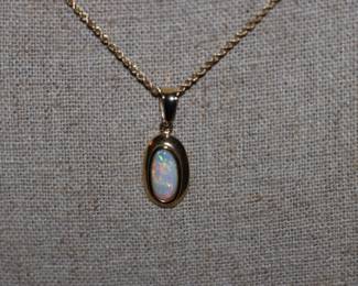 Opal/14/kt. Necklace