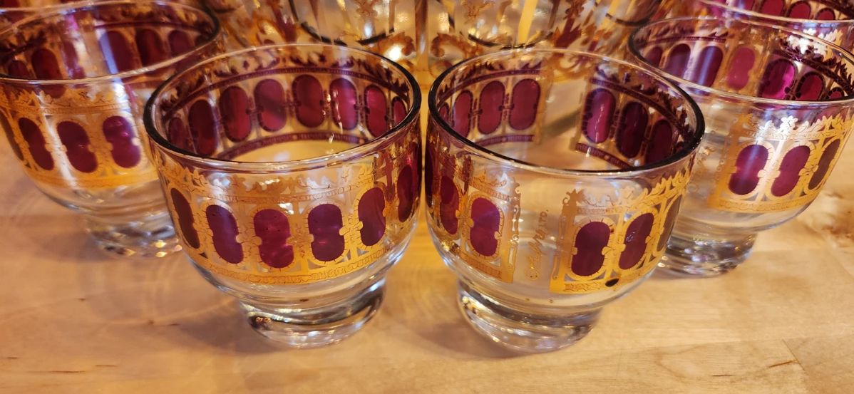 BALDERDASH ESTATE SALES 50 off WAUKEGAN... starts on 3/15/2024