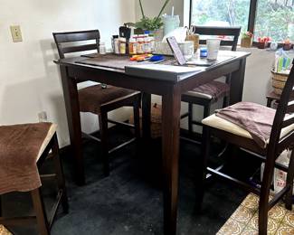 Dining table set