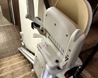 2 - Acorn stairlifts