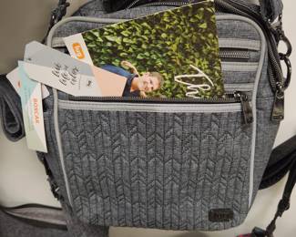 new, never used backpacks, bags...: LUG,
