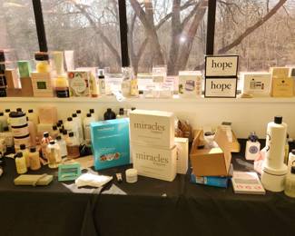 Cosmetics, beauty stuffs, hair products...: Wen, Philosophy, Beekman.... and lots more