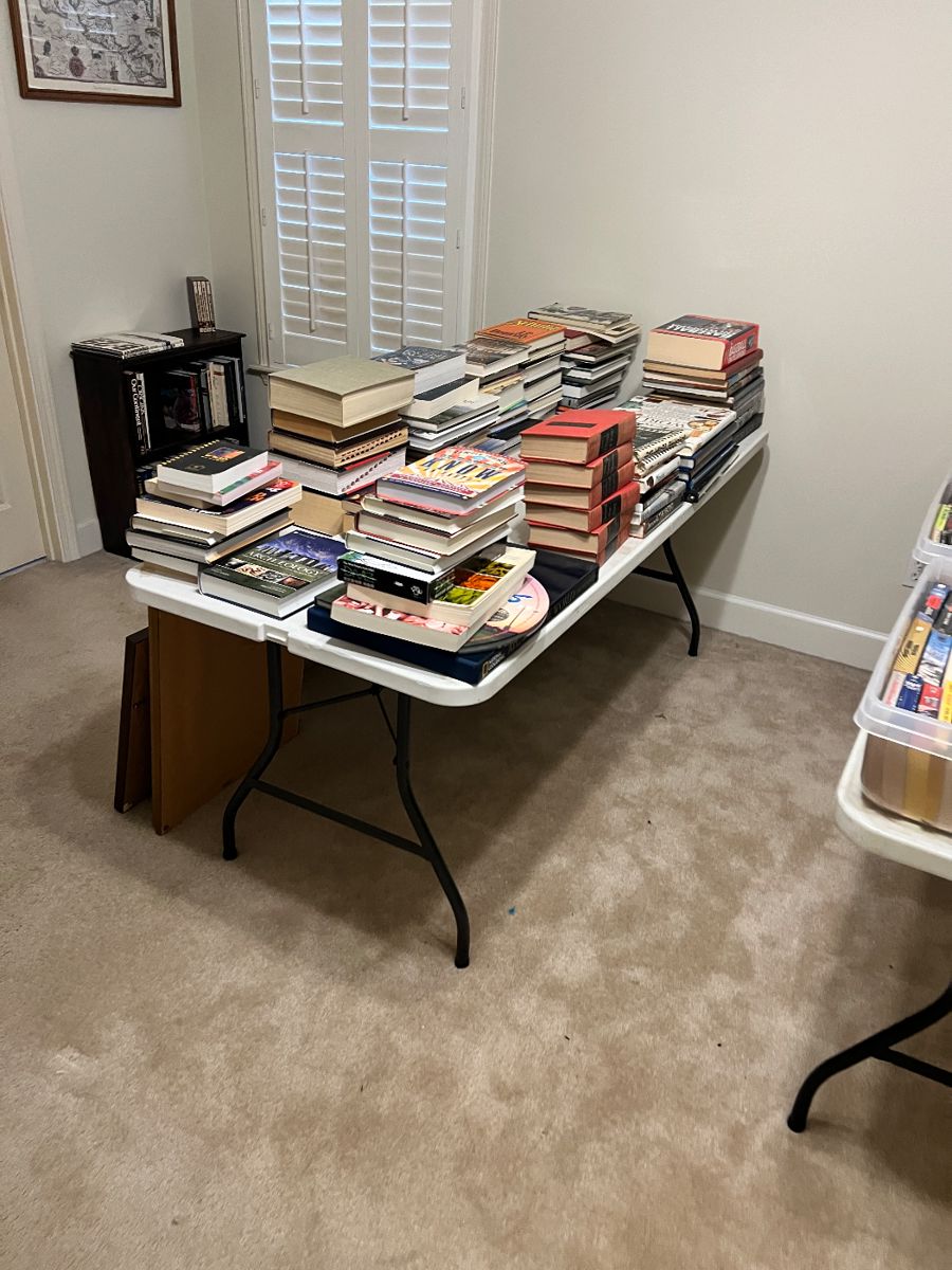 ESTATE SALE IN HILLCREST GARDENS in Tuscaloosa, AL starts on 2/23/2024