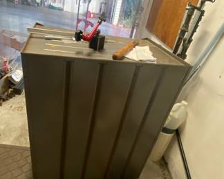 Back of taller tools box