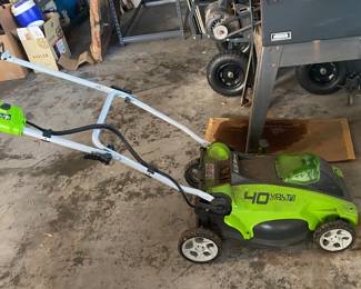 40 volt electric mower with battery and charge