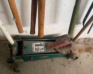 Sears Craftsman  Floor Jack 1 1/2 ton green