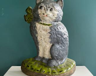 Hubley, c 1930 gray and white cat cast iron doorstop