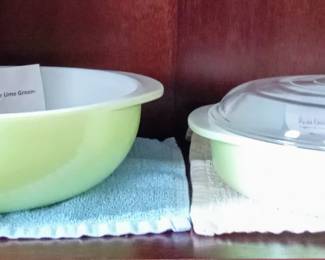 Jadite baking and serving casserole dishes. Lid fits both.