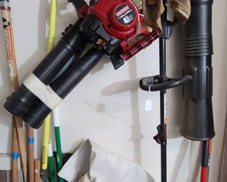 Craftsman 150mph/400cfm Gas Blower / Craftsman Gas Weedeater