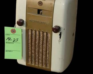 Westinghouse refrigerator radio restored 