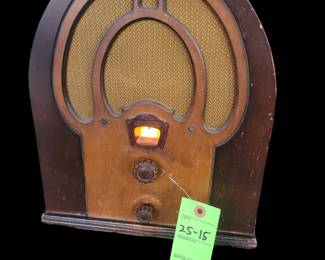 Philco JR Cathedral radio restored 