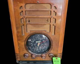 Zenith 5-S-127 tombstone radio 
