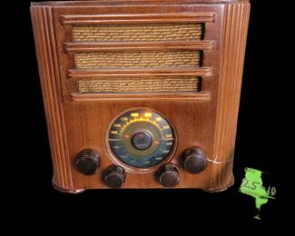 Arvin tombstone radio restored 