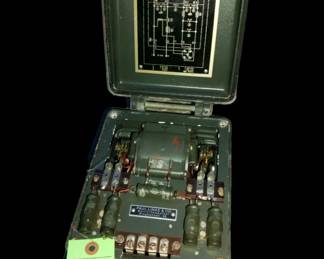 WWII GERMAN TANK RADIO DYNAMOTOR