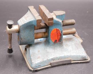 Small Vacu Vise by General 