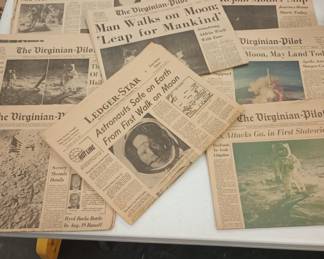 Vintage newspapers historic events