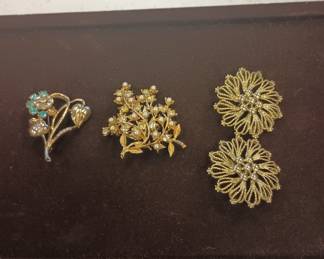 Vintage brooches.