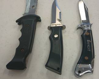 Vintage fixed blade knives