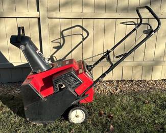 TORO CCR 3000 GTS 5.0 Horse Power Snow Blower