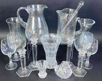 16 Pieces Of Glassware 