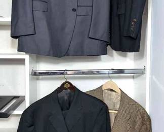 Mens Wool Suits Featuring Ralph Lauren  Italian Designers Size 43  44R