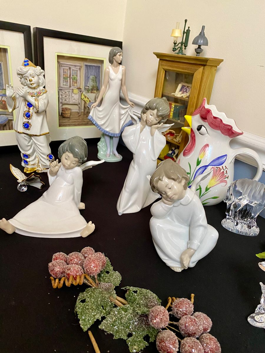 Lladro in clouding RARE Black Legacy Collection pieces.