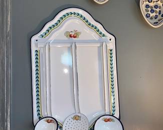 RARE Villeroy & Boch  FRENCH GARDEN Enamel ladle holder 