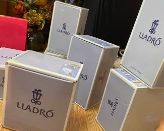 Lladro in clouding RARE Black Legacy Collection pieces.