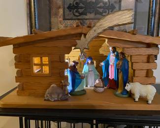 hand crafted German Creche'. / Manger 